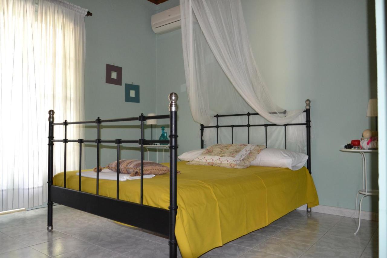 Mihaila Seaside: 2 Bedroom Bungalows Kefalonia Spartia  Exterior foto